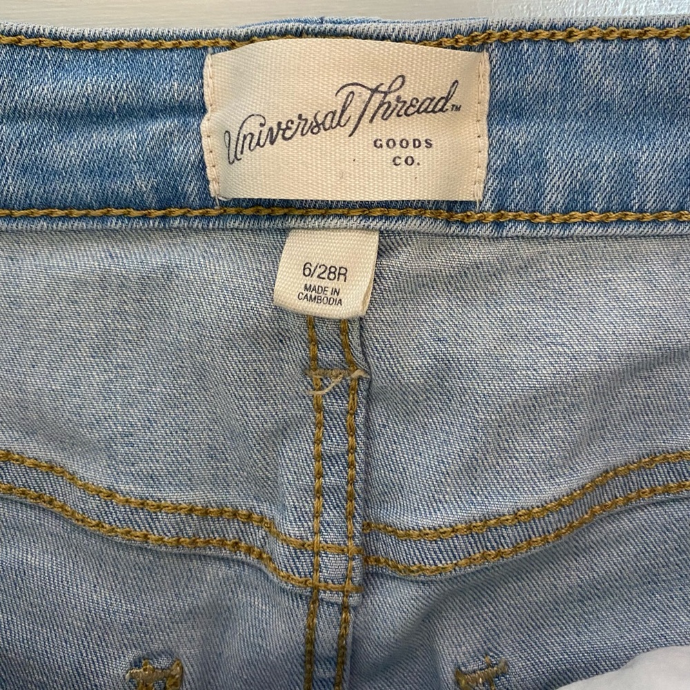Universal Thread jeans. “High Rise Skinny” fit. Size 6/28. - Picture 2 of 8